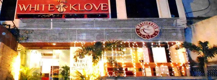 The White Klove - New Delhi 01.jpg